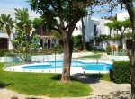 8.Small swimming-pool Around villas